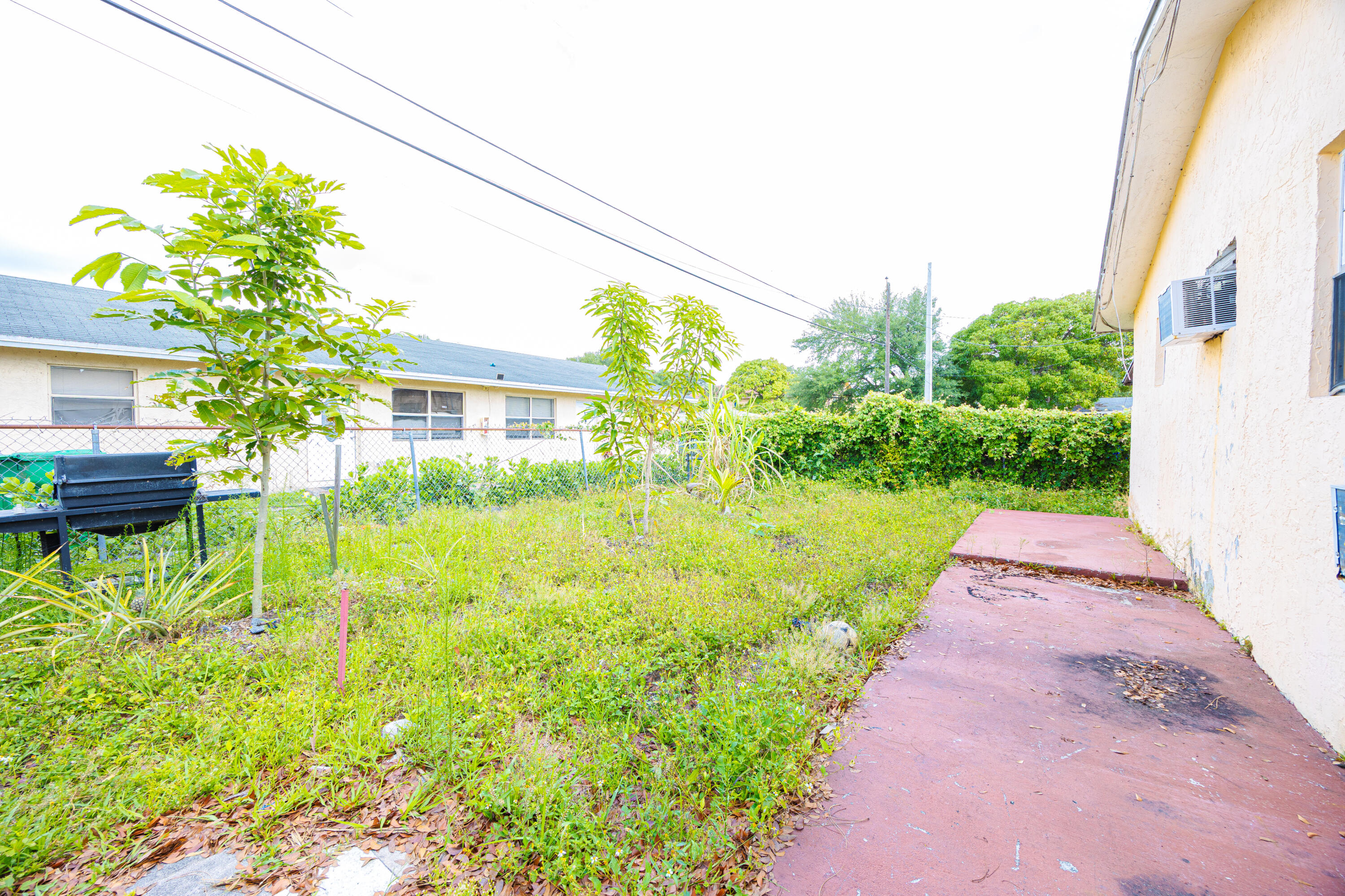 WASHINGTON PARK 5TH ADD 35-48 B LOT 2 BLK 2 - Residential