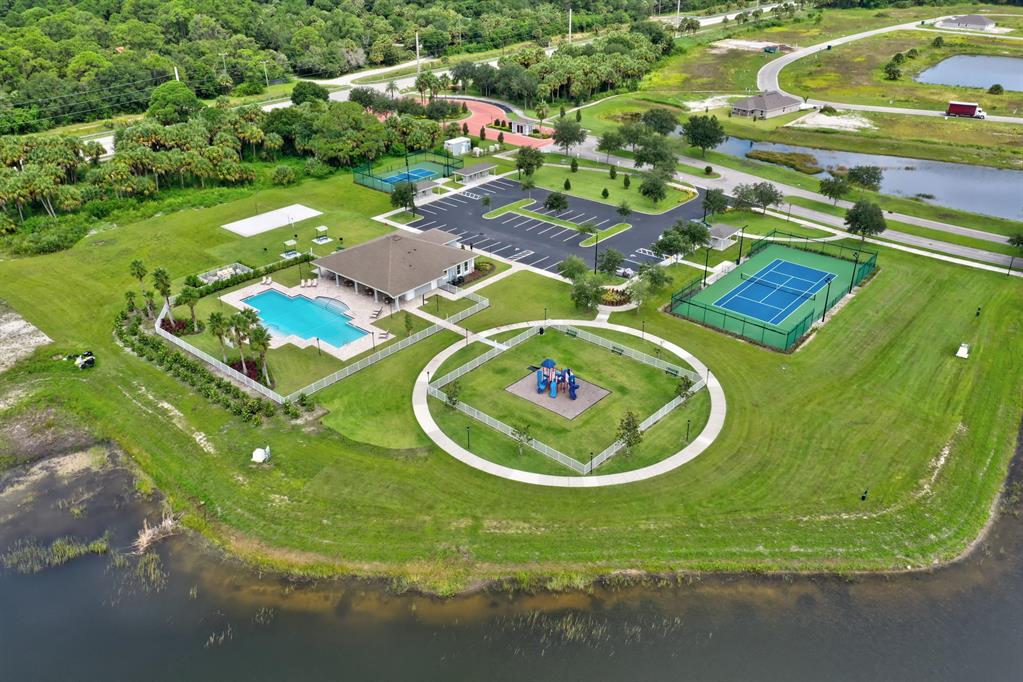 WATERSTONE PHASE ONE - Residential