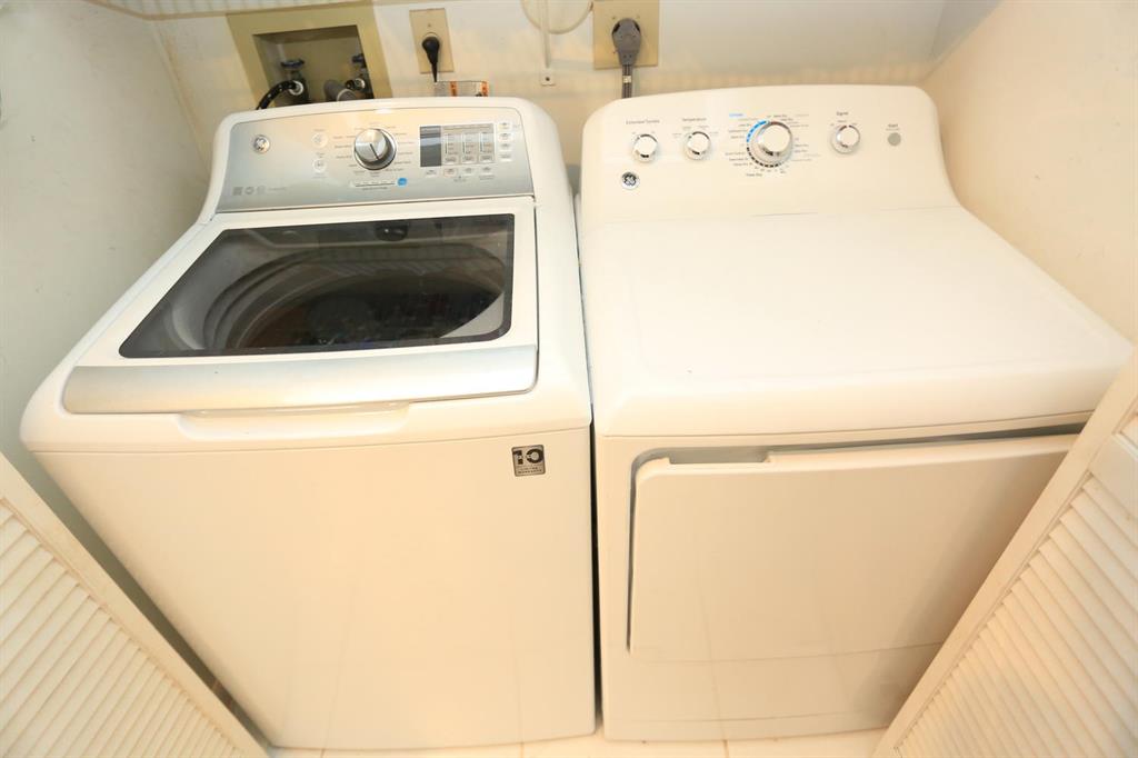 Palm Shores - Residential