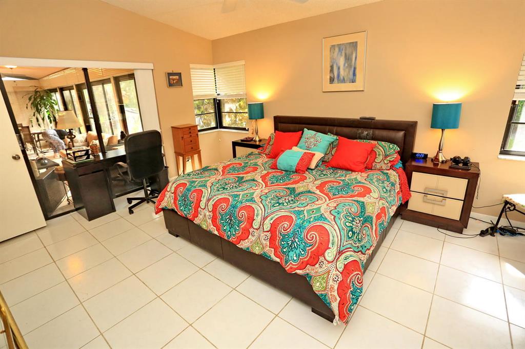 Palm Shores - Residential