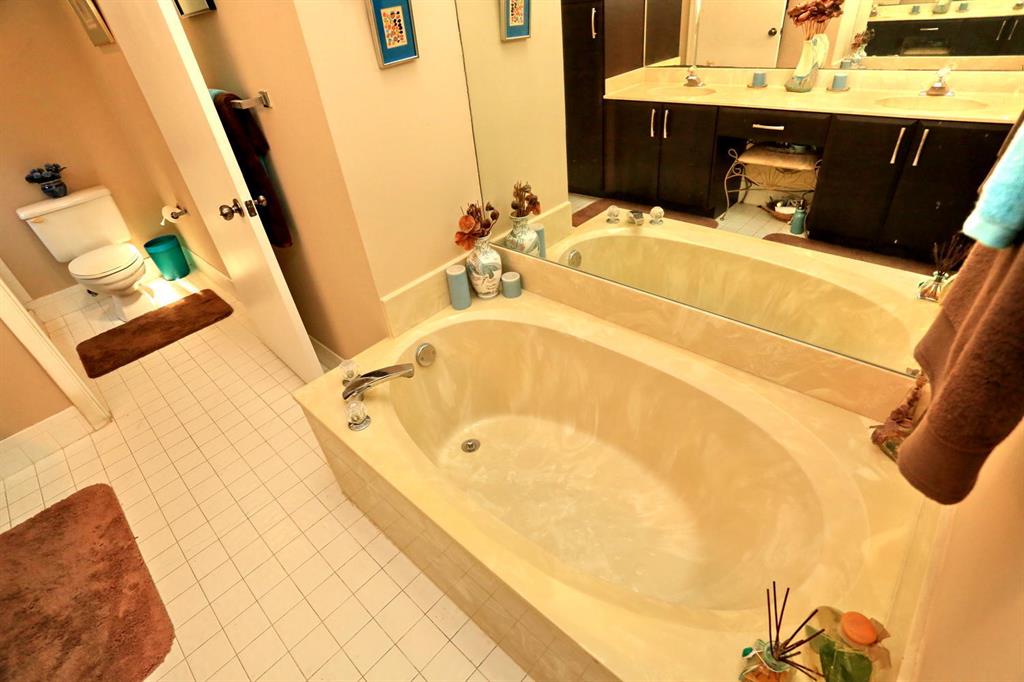 Palm Shores - Residential