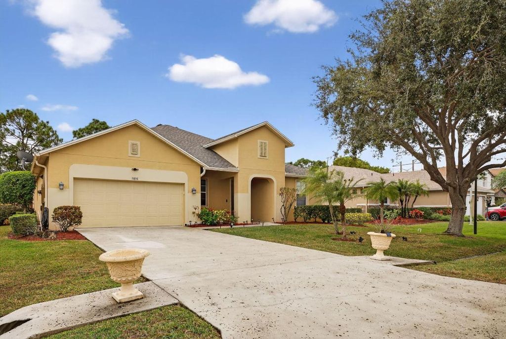 Photo of 5806 NW Breezy Brook Court, Port Saint Lucie, FL 34986 (MLS # R11155162)