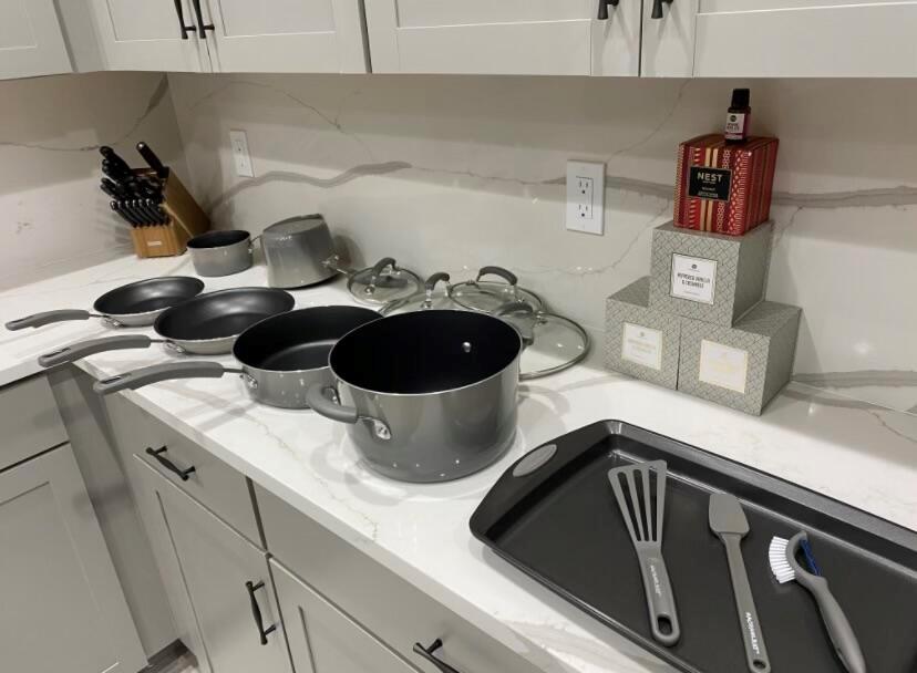 GROVES OF WESTLAKE - Residential Lease