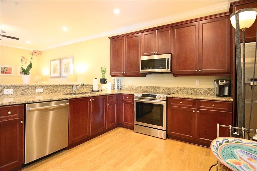 2261 NE 9th Ave 2261