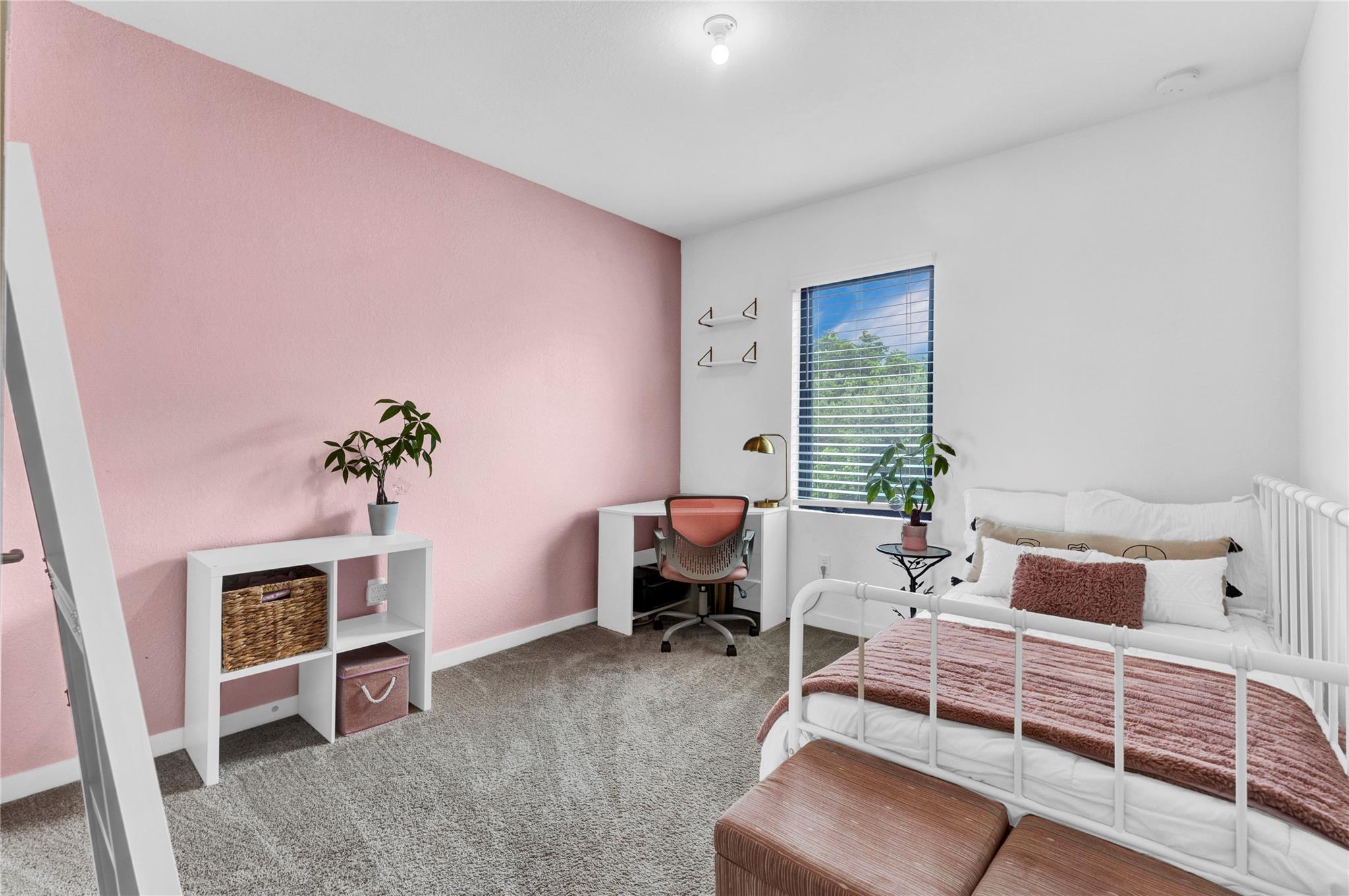 Gardenia Park 183-376 B - Residential Lease