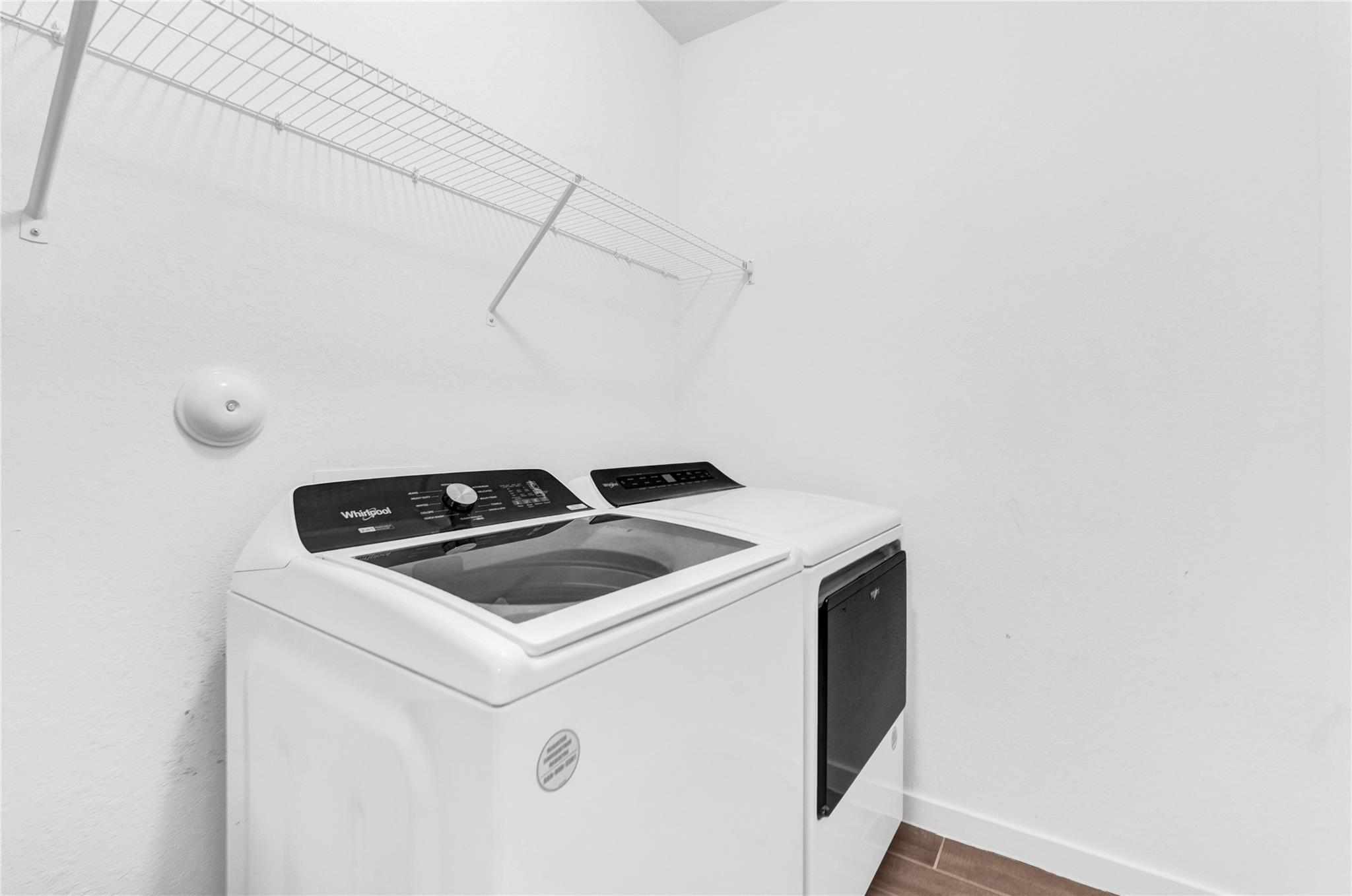 Gardenia Park 183-376 B - Residential Lease