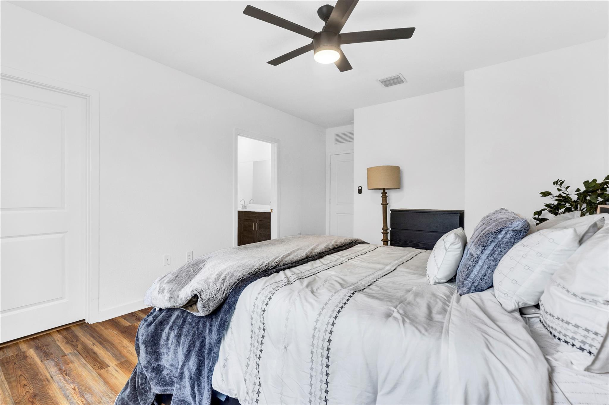 Gardenia Park 183-376 B - Residential Lease