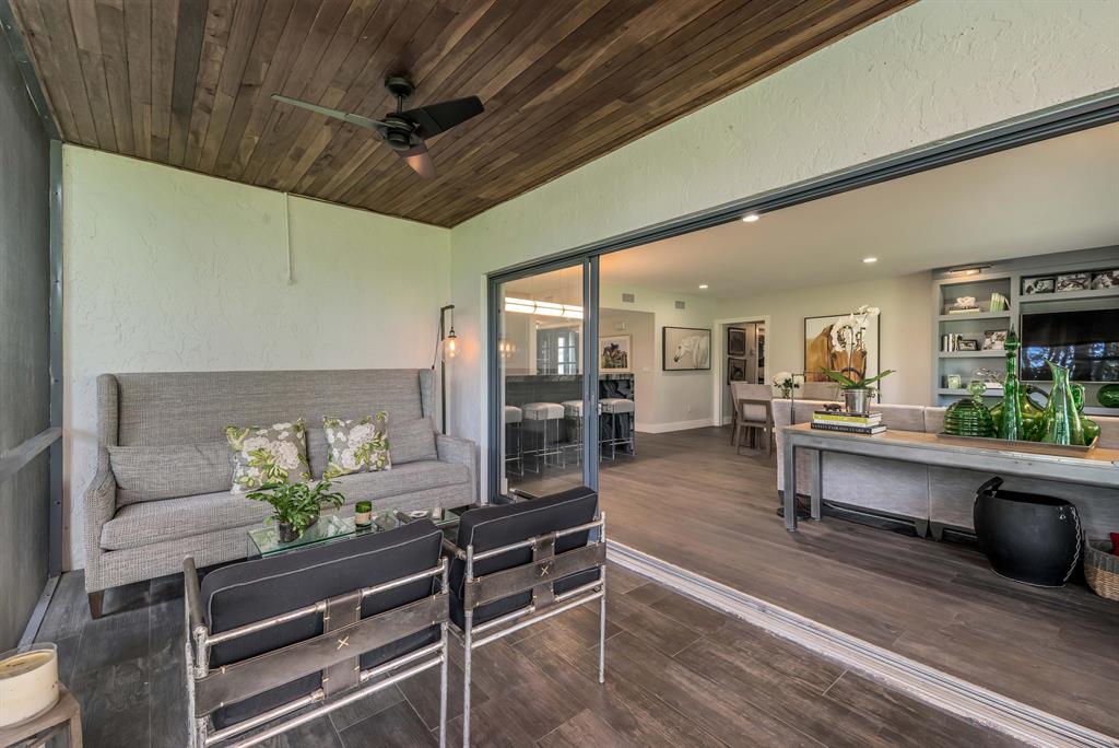 LA QUINTA CONDO - Residential