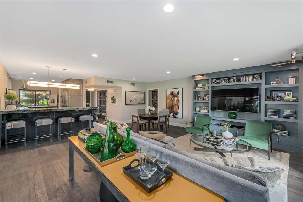 LA QUINTA CONDO - Residential