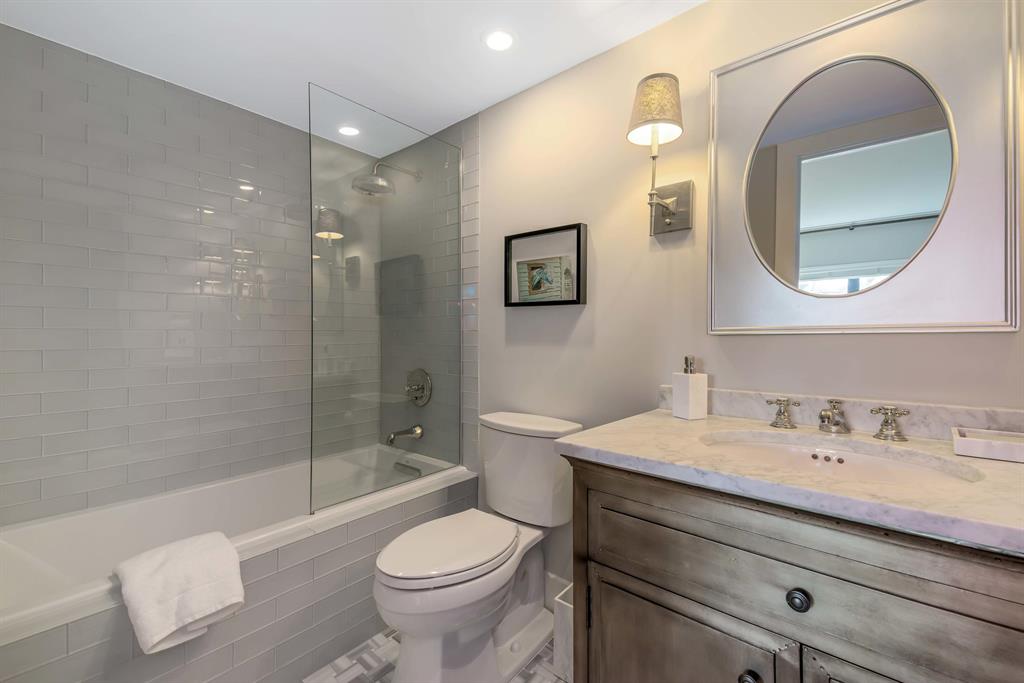 LA QUINTA CONDO - Residential