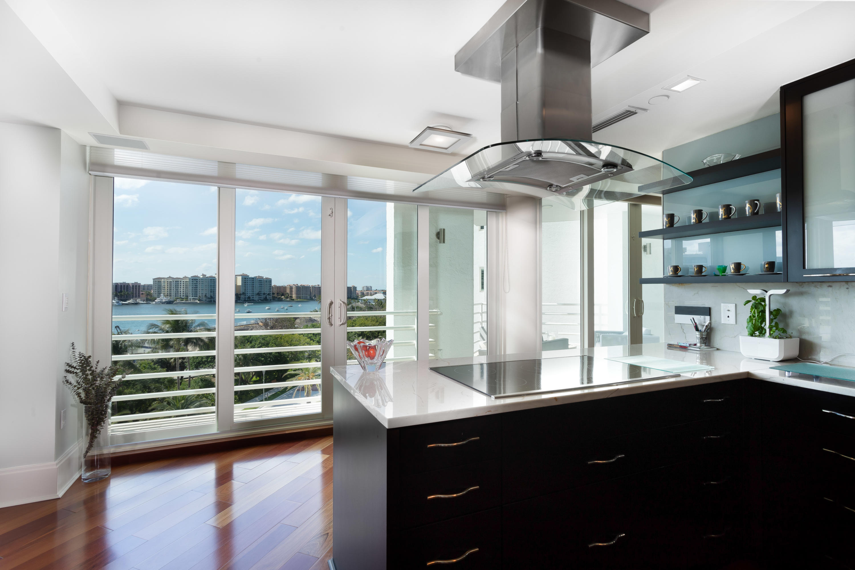 PRESIDENTIAL PLACE CONDO - Residential