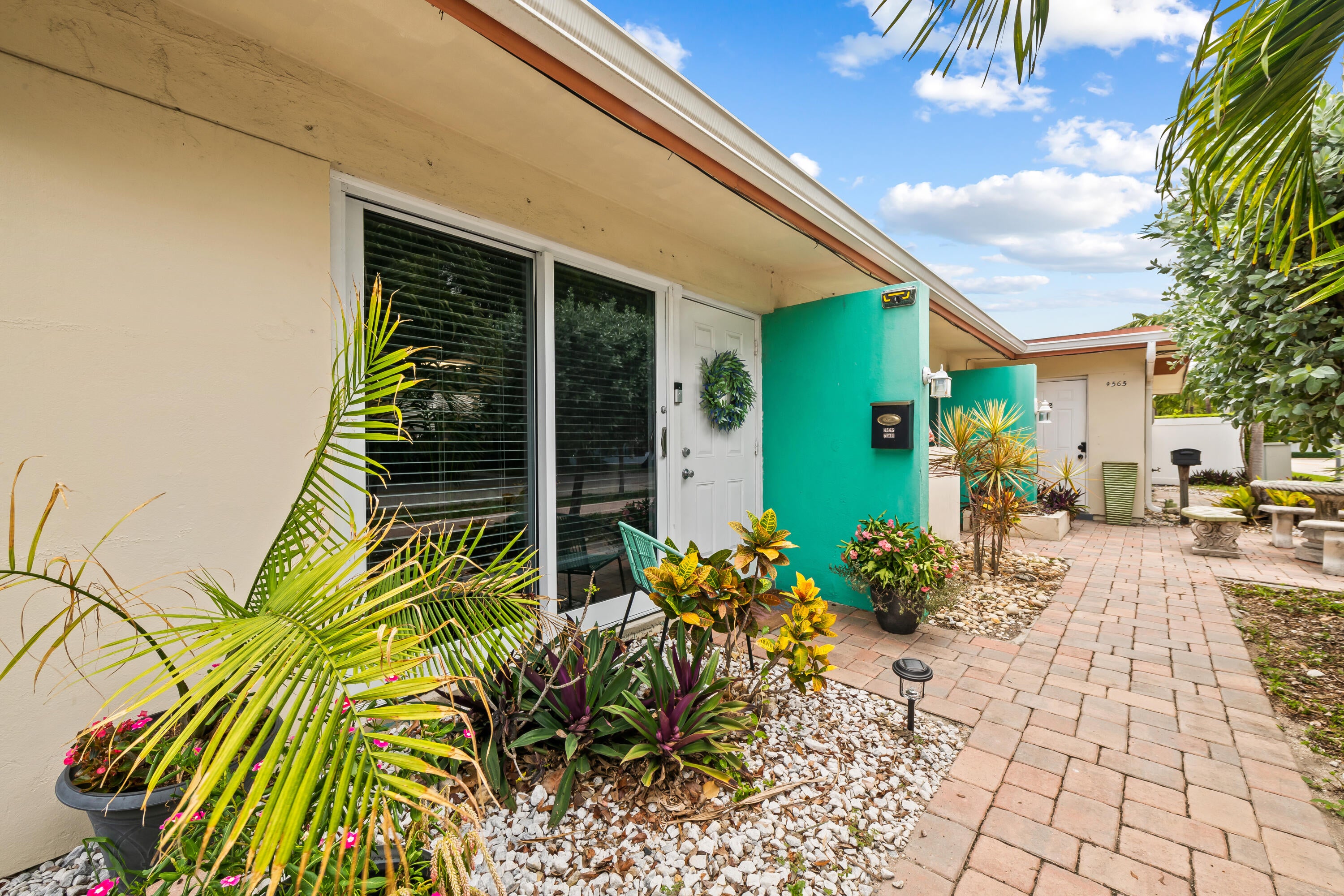 4565 POINCIANA Street 1-2