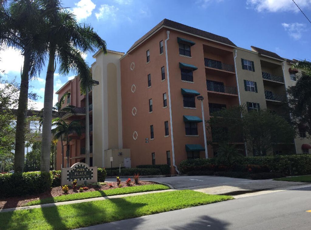 Photo of 1610 Presidential Way #B-305, West Palm Beach, FL 33401 (MLS # B26027702)