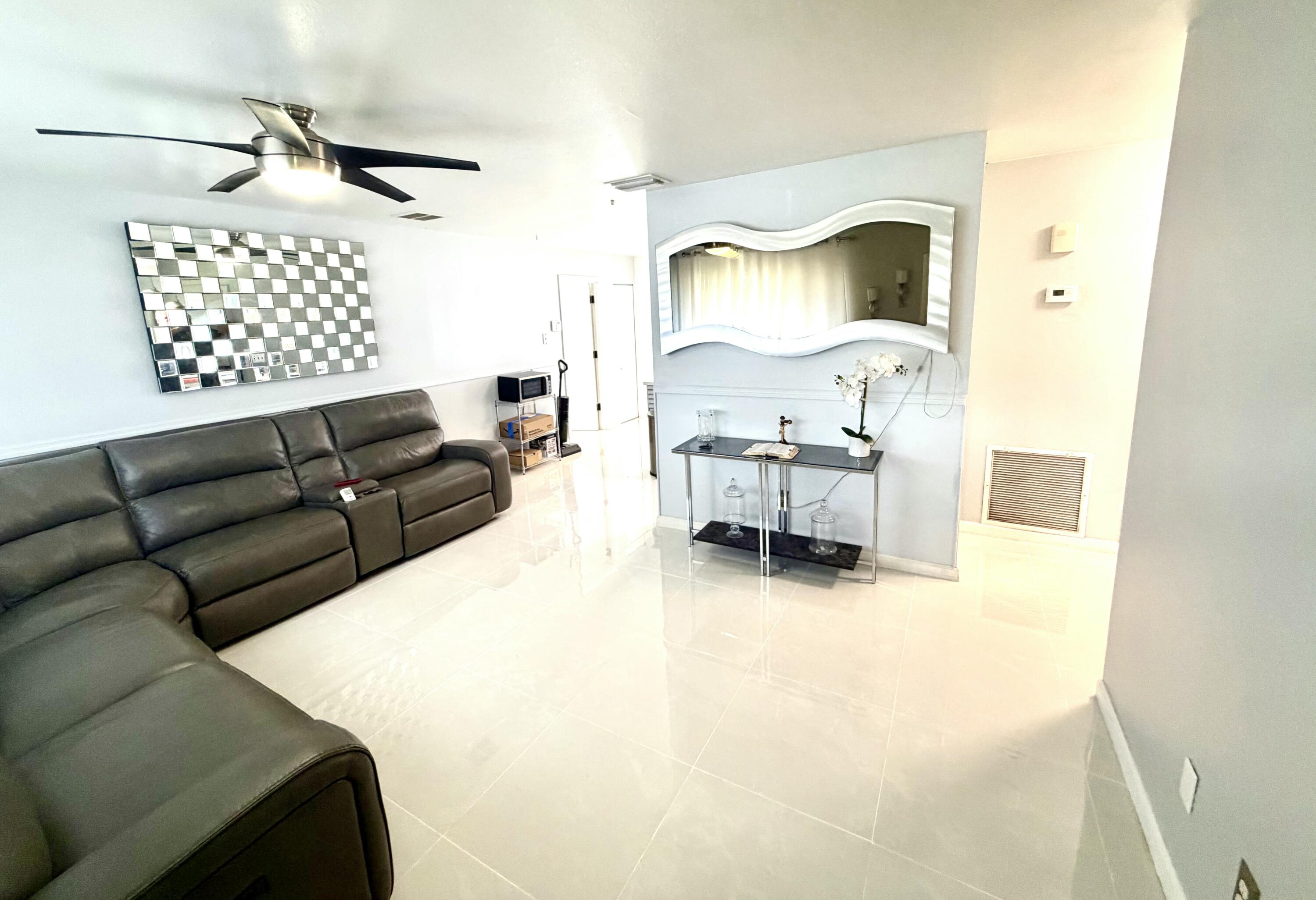 799 NW Jorgensen Road