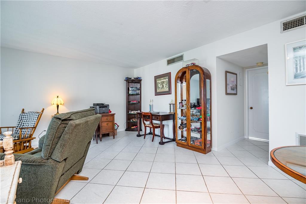 SEA HAVEN GARDEN AIRE - Residential