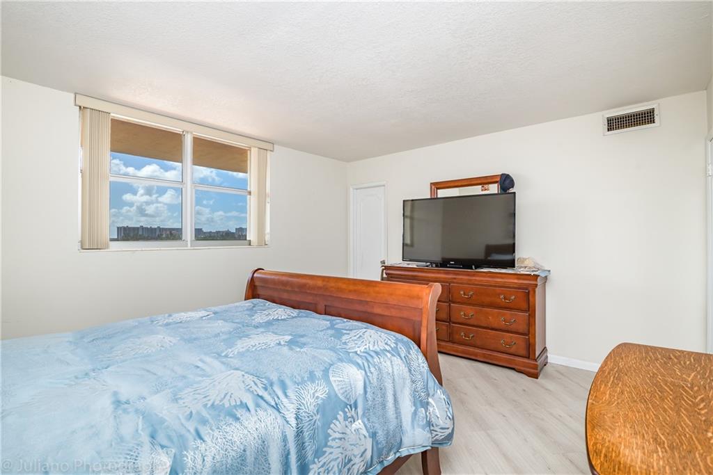 SEA HAVEN GARDEN AIRE - Residential