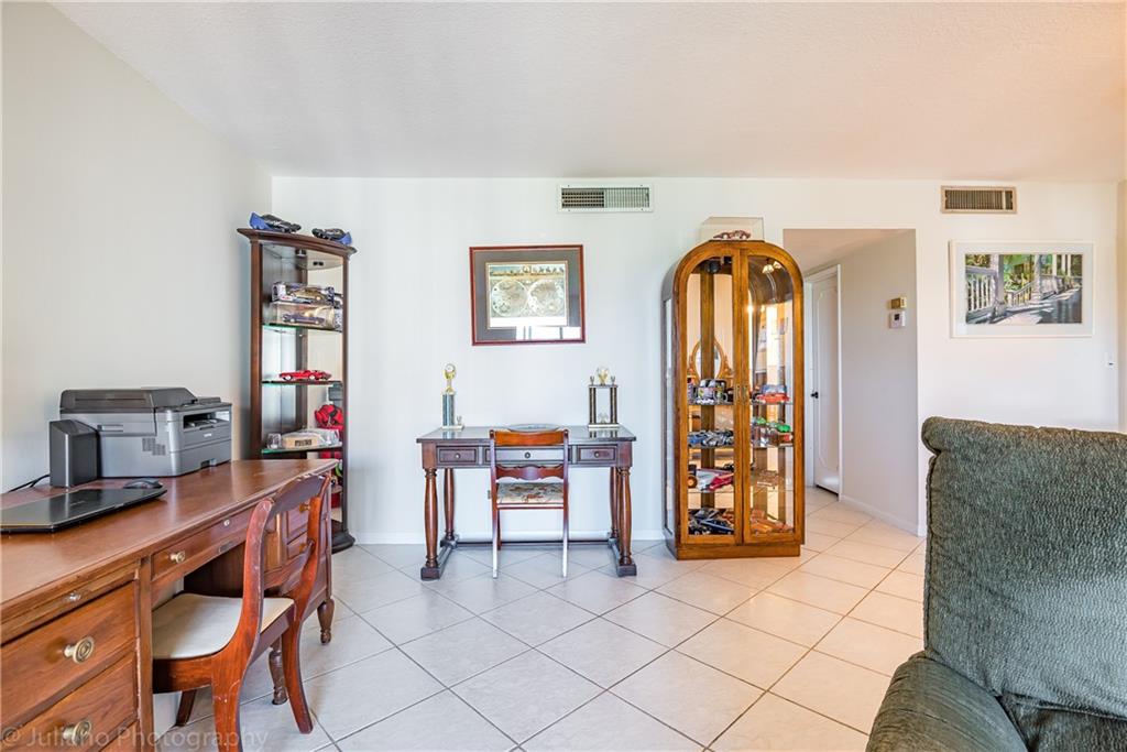 SEA HAVEN GARDEN AIRE - Residential