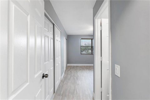 Tiny photo for 11477 NW 39th Court #305-1, Coral Springs, FL 33065 (MLS # B26058954)