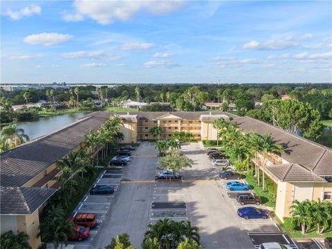 Tiny photo for 11477 NW 39th Court #305-1, Coral Springs, FL 33065 (MLS # B26058954)