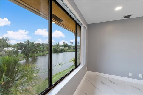 Tiny photo for 11477 NW 39th Court #305-1, Coral Springs, FL 33065 (MLS # B26058954)