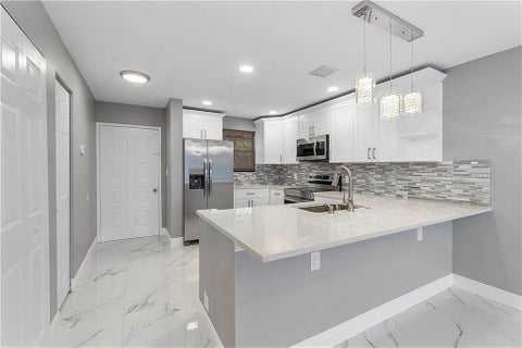 Tiny photo for 11477 NW 39th Court #305-1, Coral Springs, FL 33065 (MLS # B26058954)