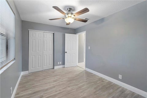 Tiny photo for 11477 NW 39th Court #305-1, Coral Springs, FL 33065 (MLS # B26058954)