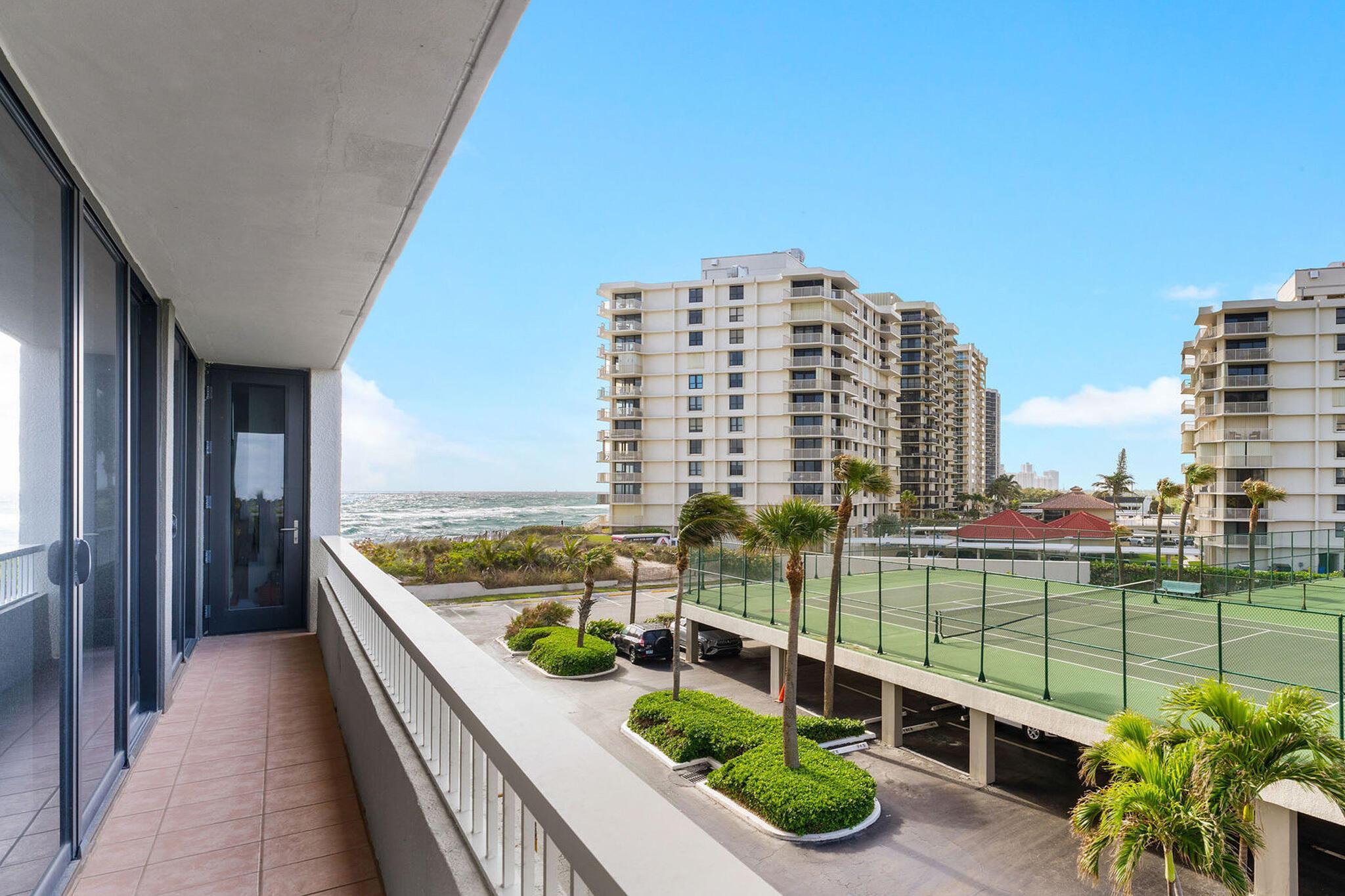 WATER GLADES CONDO - Residential