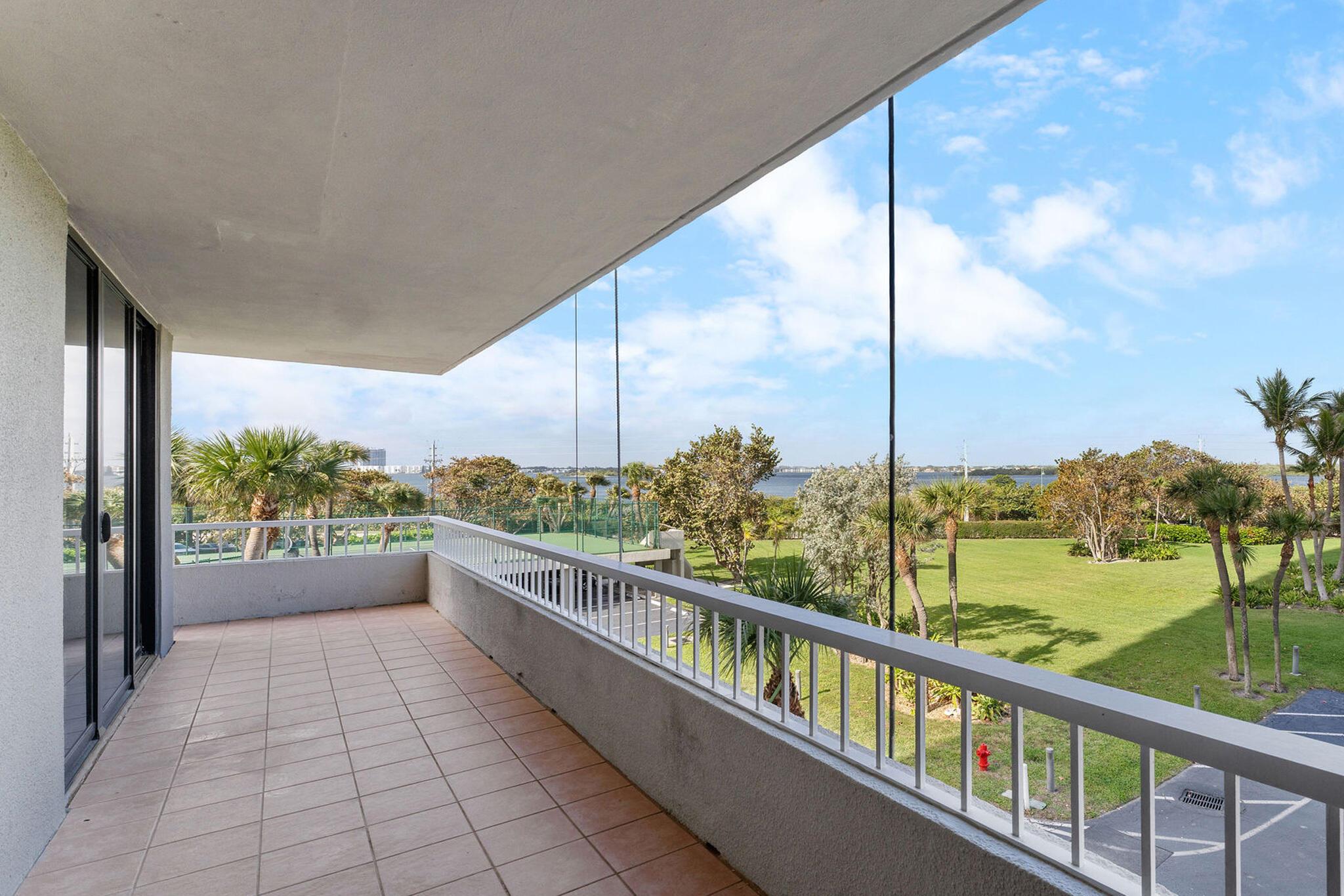 WATER GLADES CONDO - Residential