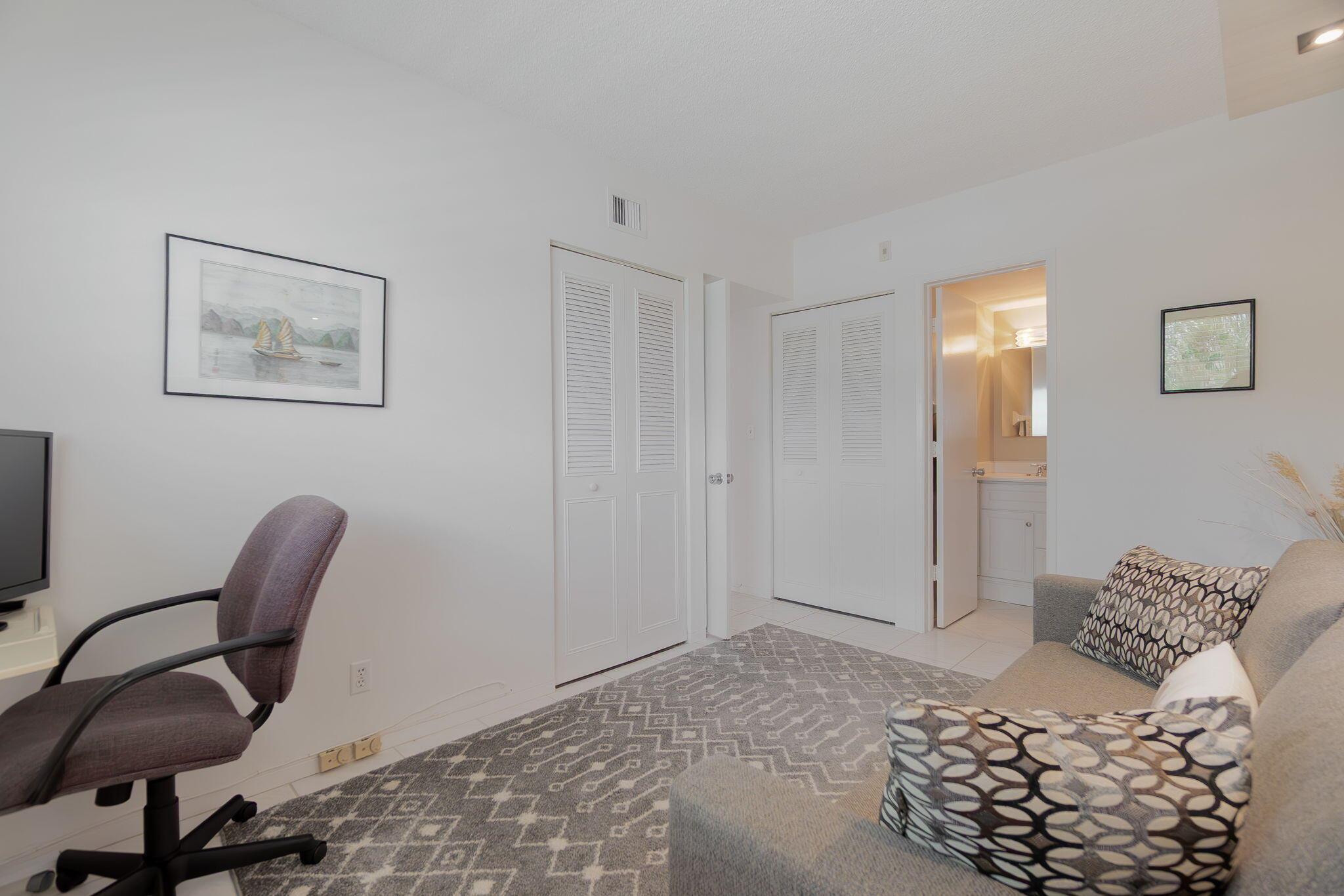 105 NE 19th Avenue 356