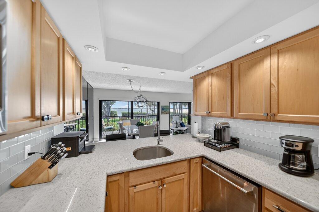 RIVERWOOD CONDO - Residential