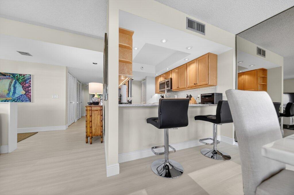 RIVERWOOD CONDO - Residential