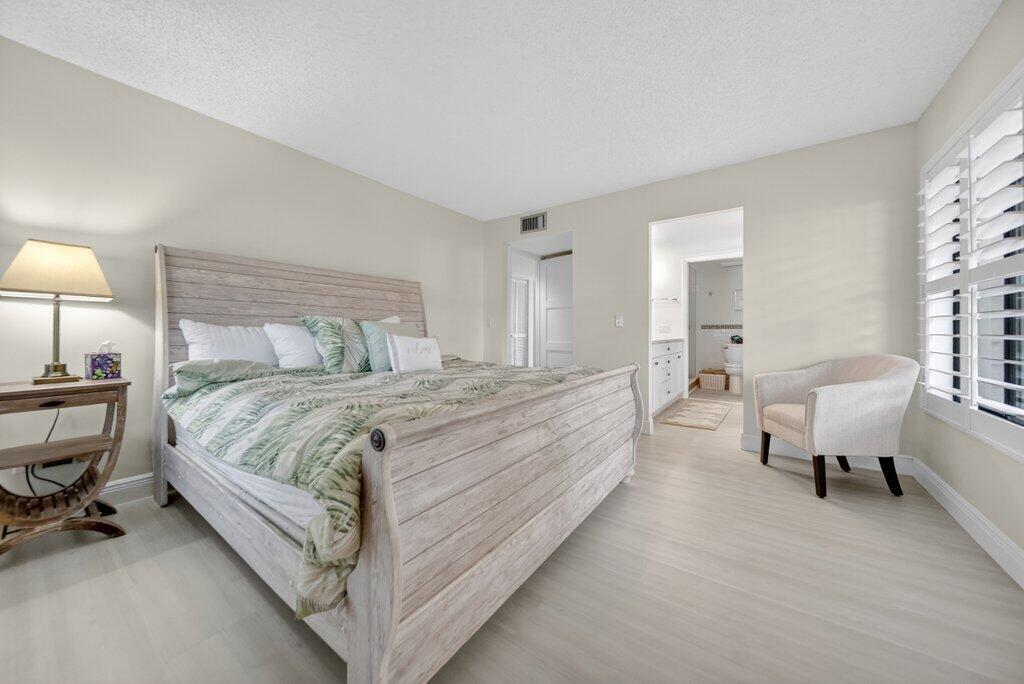 RIVERWOOD CONDO - Residential