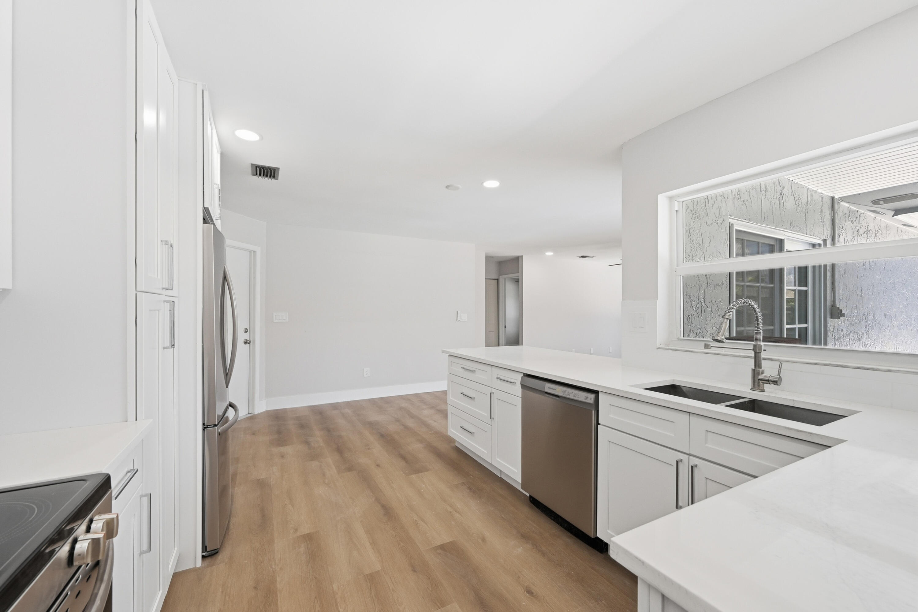 FLAMINGO GARDENS-PHASE TWO - Residential Lease