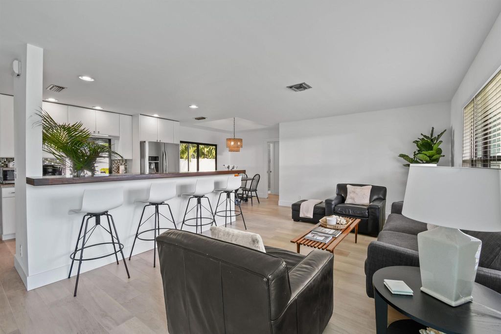 Photo of 4153 Wingo Street, Jupiter, FL 33469 (MLS # R10971704)