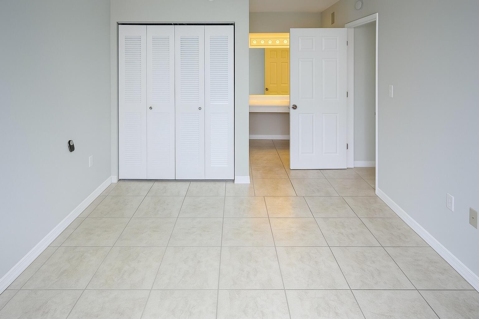ROYAL GRAND CONDO - Residential Lease