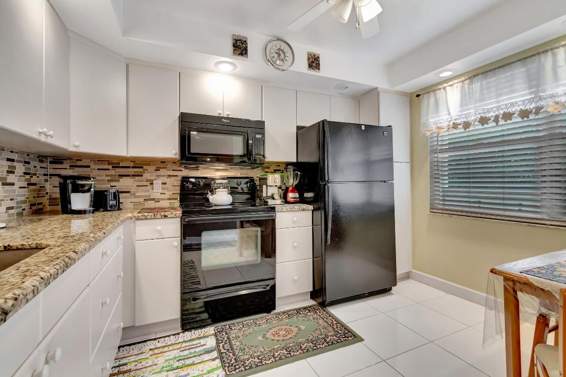 WYNMOOR VILLAGE - Residential