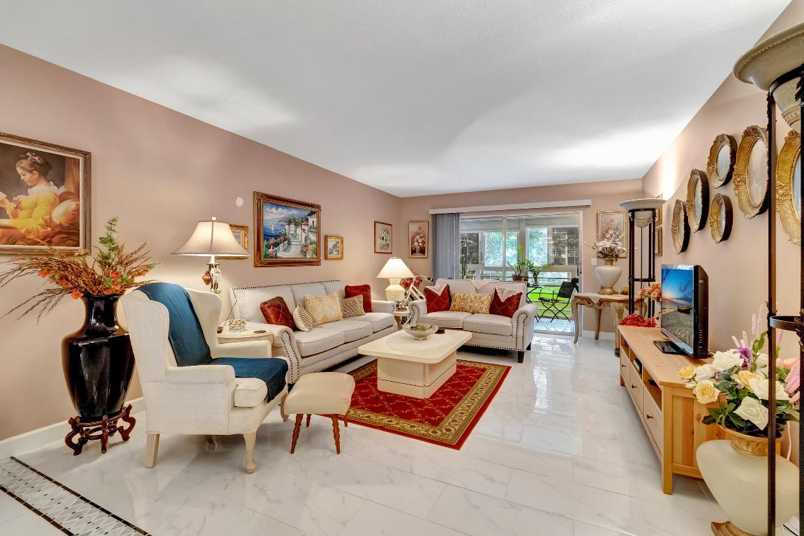 WYNMOOR VILLAGE - Residential