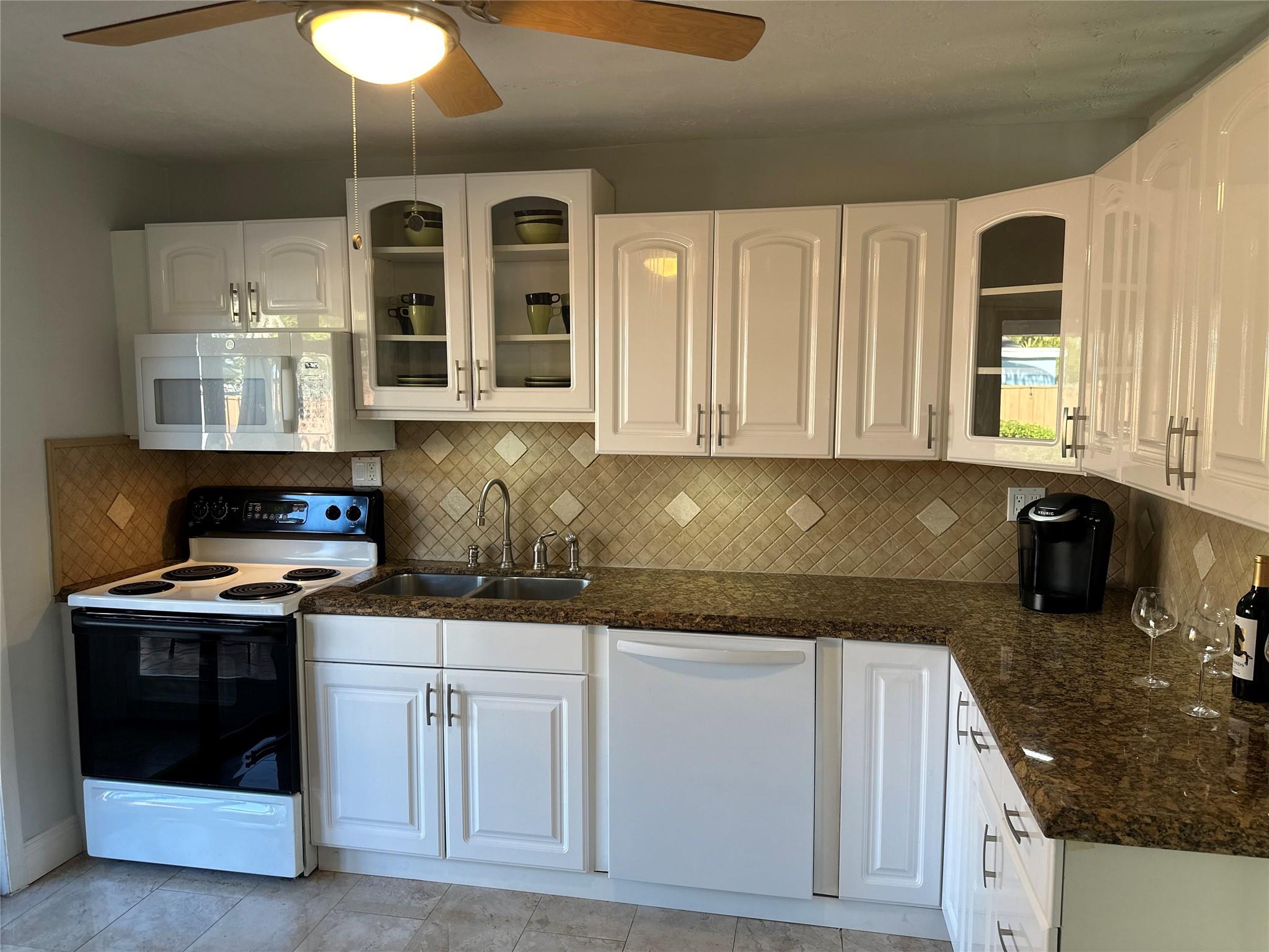Collier Estates 41-19 B - Residential