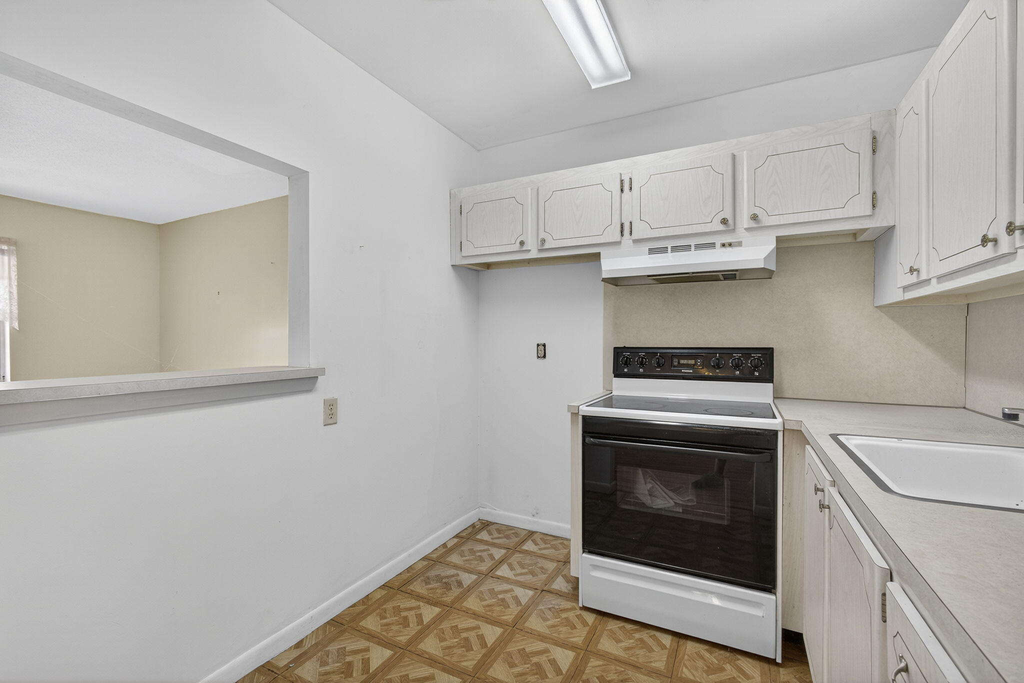 EASTHAMPTON CONDO - Residential
