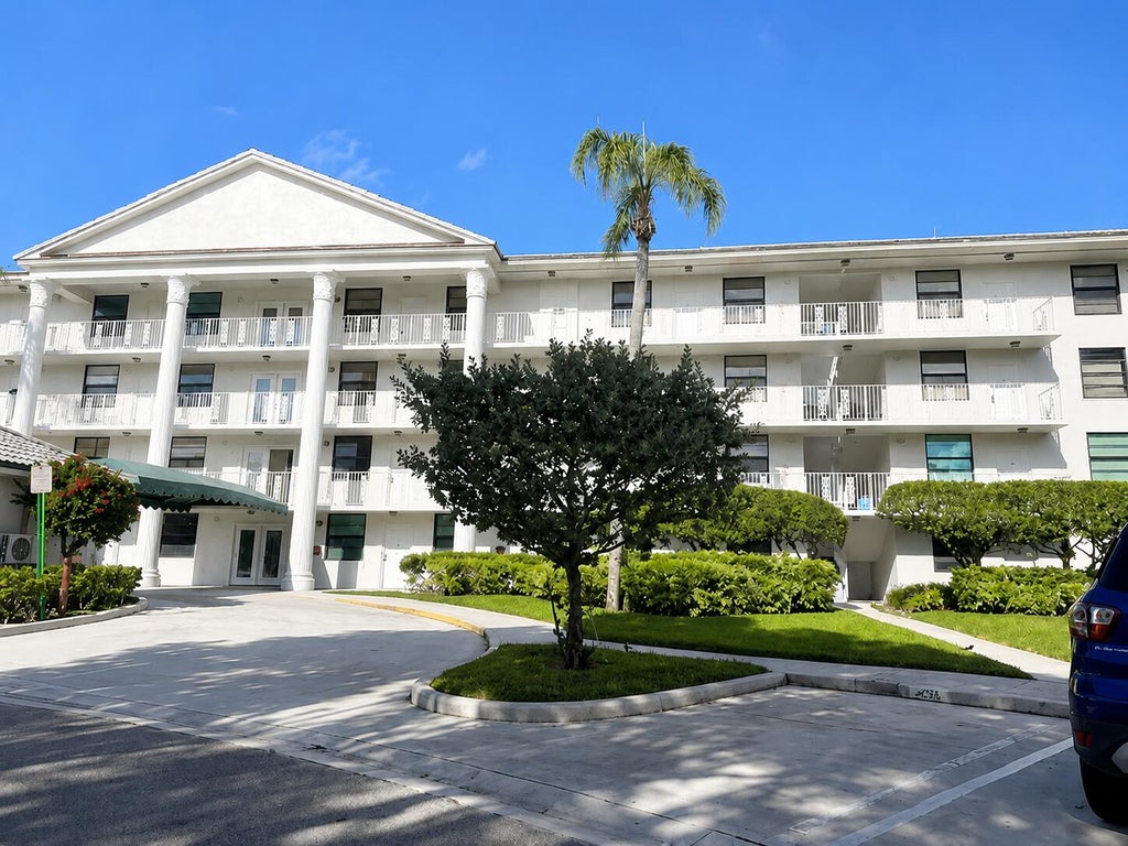 Photo of 3516 Whitehall Drive #105, West Palm Beach, FL 33401 (MLS # B26041599)