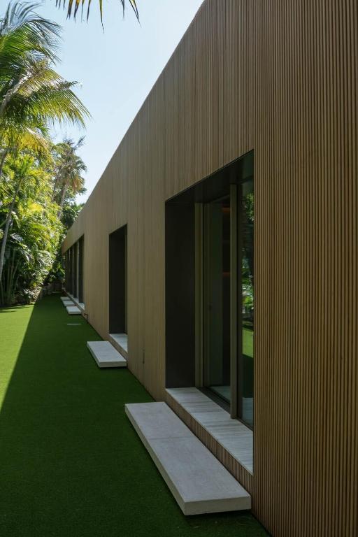 SINGER - Residential