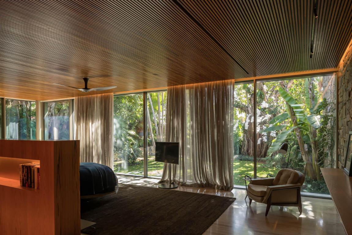 SINGER - Residential