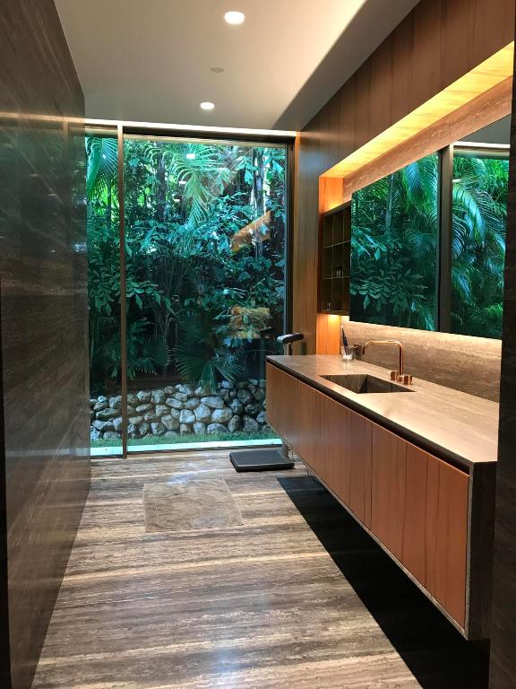 SINGER - Residential