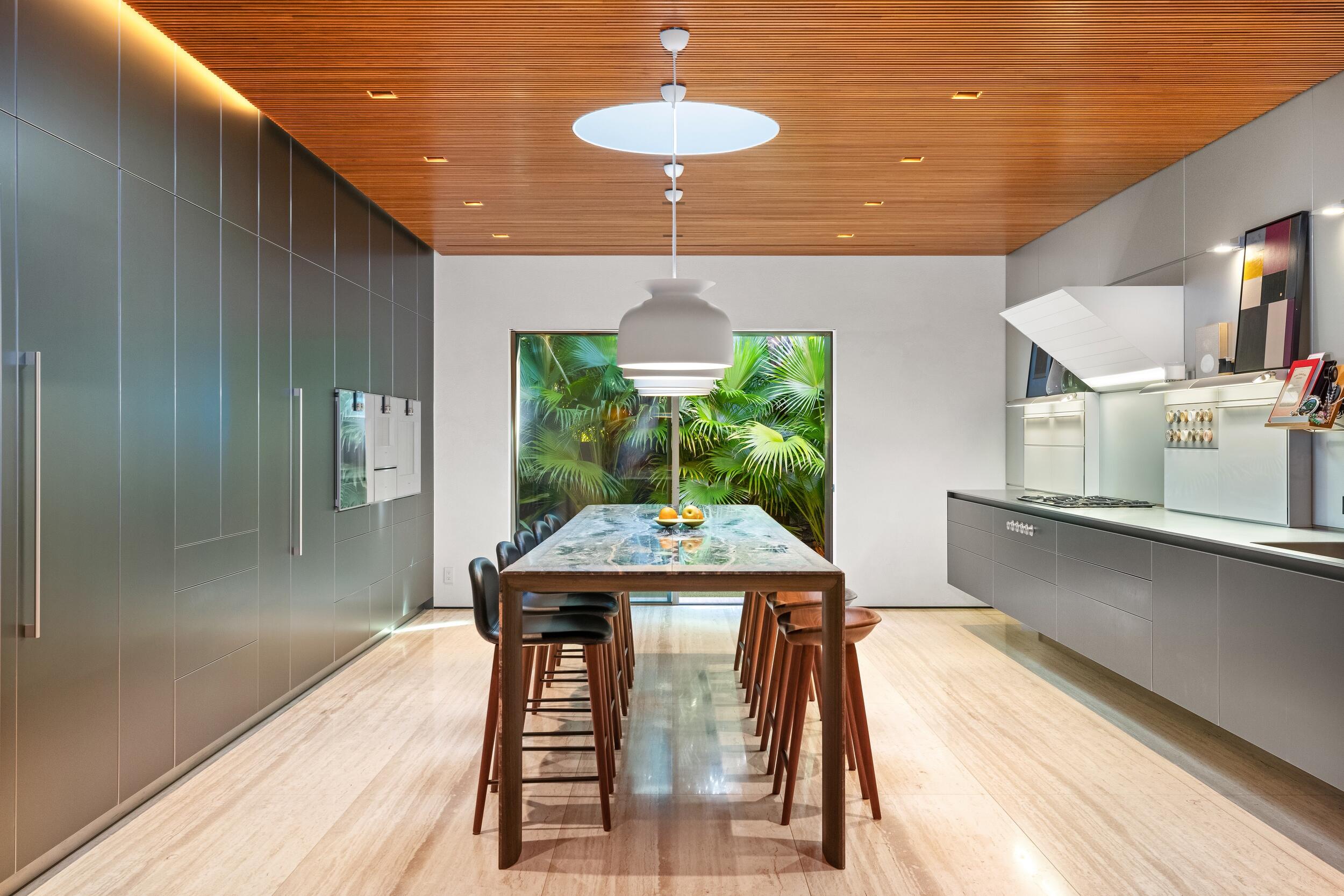 SINGER - Residential