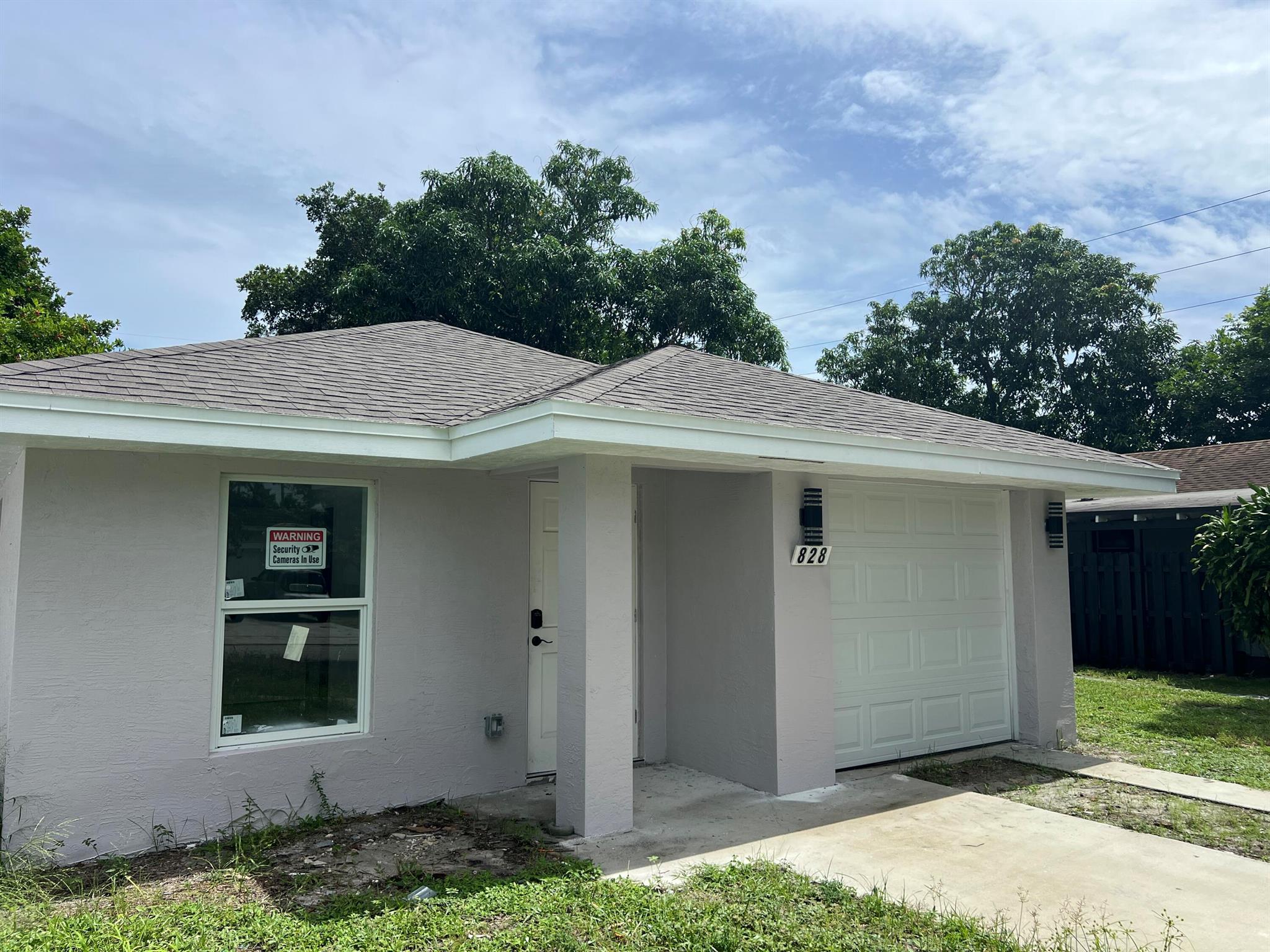 TOWN OF LAKE WORTH - Residential Lease