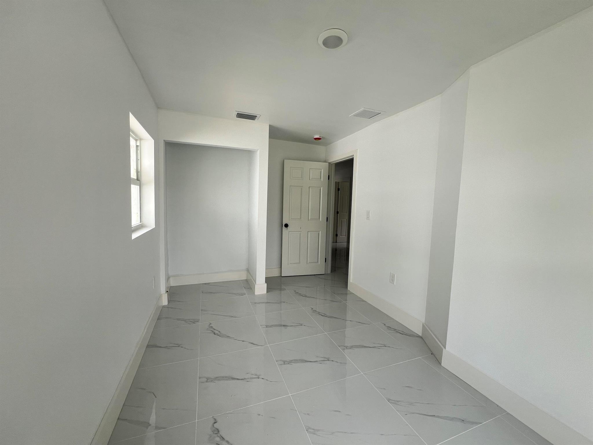 TOWN OF LAKE WORTH - Residential Lease