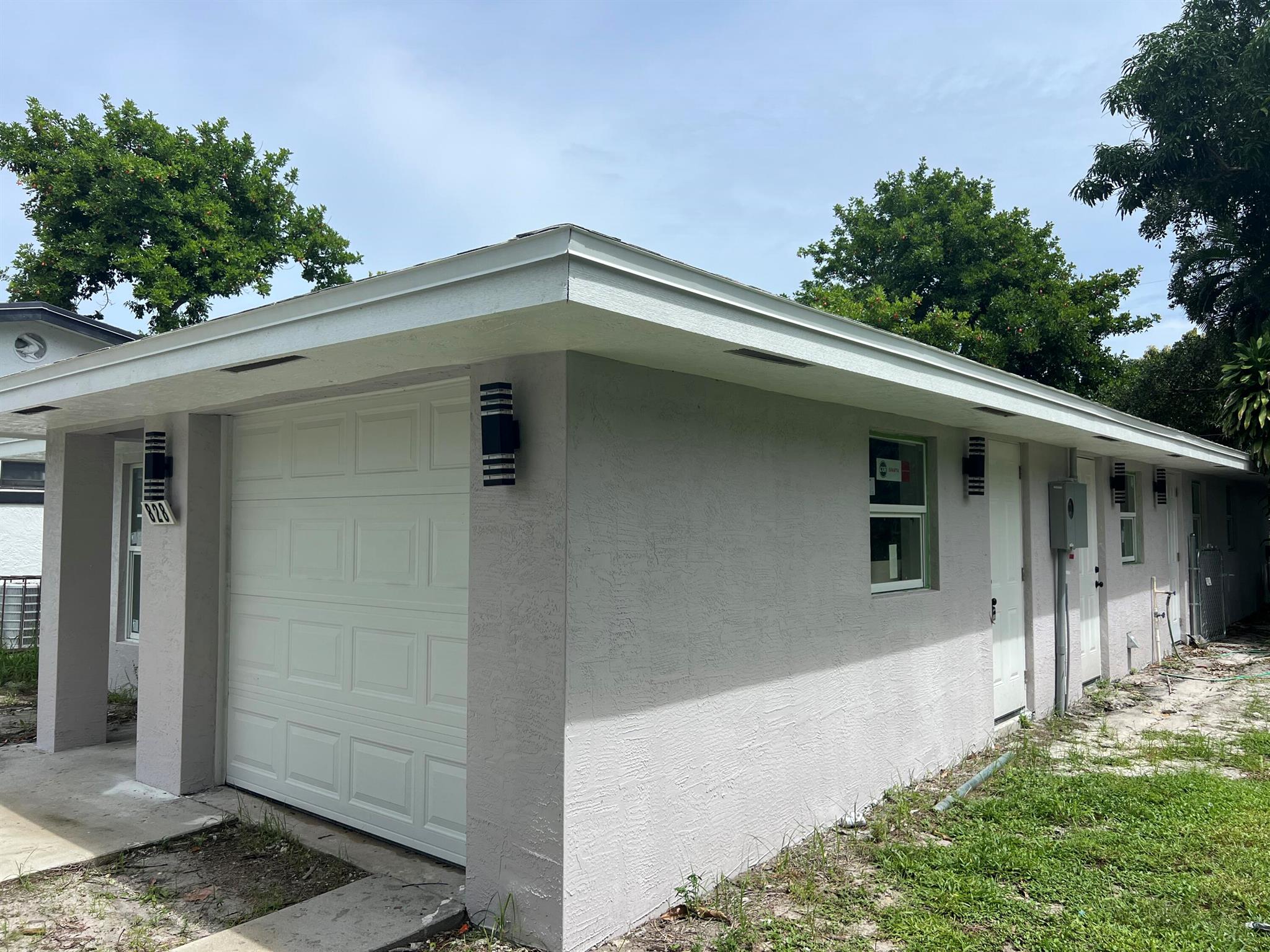 TOWN OF LAKE WORTH - Residential Lease