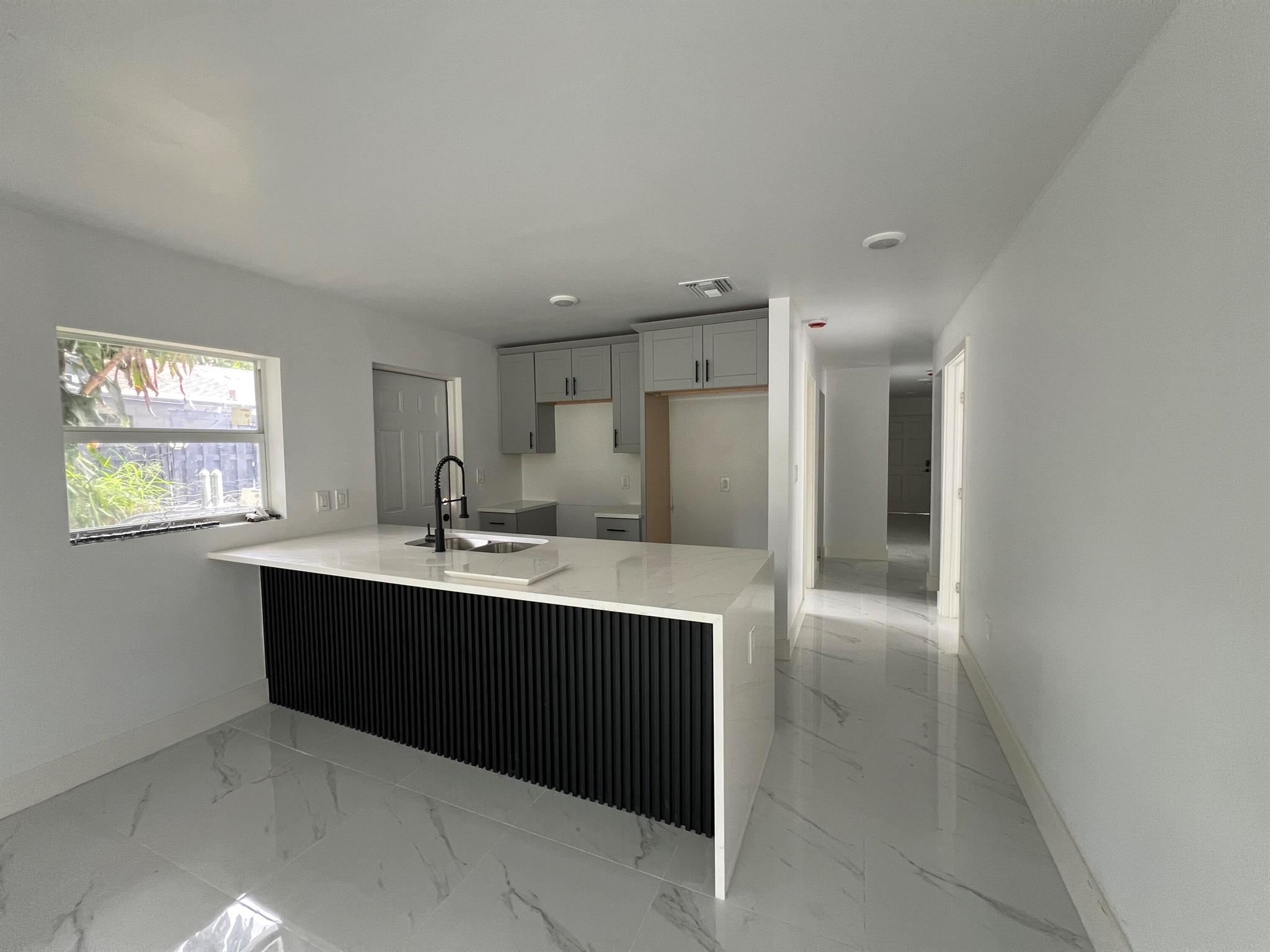 TOWN OF LAKE WORTH - Residential Lease