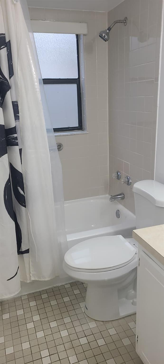 CORAL PLAZA CONDO - Residential Lease