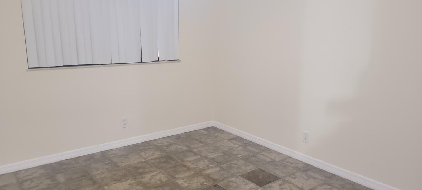 CORAL PLAZA CONDO - Residential Lease